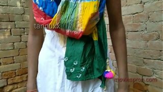 Desi young couple having sex in balcony xxx tamil sex video Video