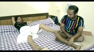 Horny Telugu Woman Sex With Cum Inside Her Wet Pussy Video