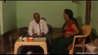 Horny Tharki doctor cheating romance with patient aunty Video