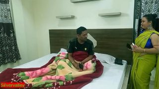 Indian hot bhabhi having hardcore fucking with her lover in a hotel room Video