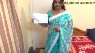 Telugu aunty show her Big Boobs Video