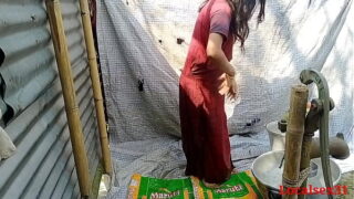 Telugu Girl Friend Bathroom sex In Outdoor Video
