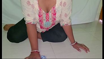 I fucked the beautiful maid alone in the room and came. Video