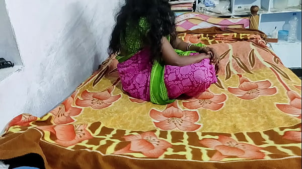 Youranitha Hot Wife Gives a Homemade Body Massage with Vegetable Penetration Video